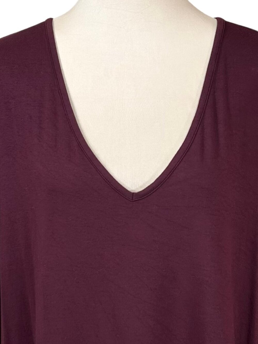 Old Navy Burgundy Viscose V-Neck Short Sleeve Top T-Shirt Size 3X - Picture 5 of 7